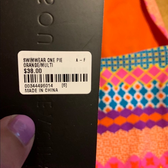 Plunging One Piece Swimsuit - Picture 6 of 6